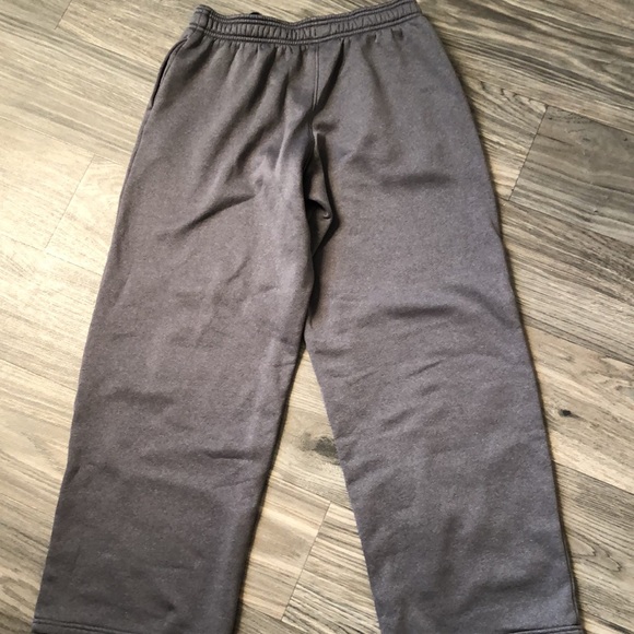 Boys Under Armour sweatpants - Picture 5 of 5